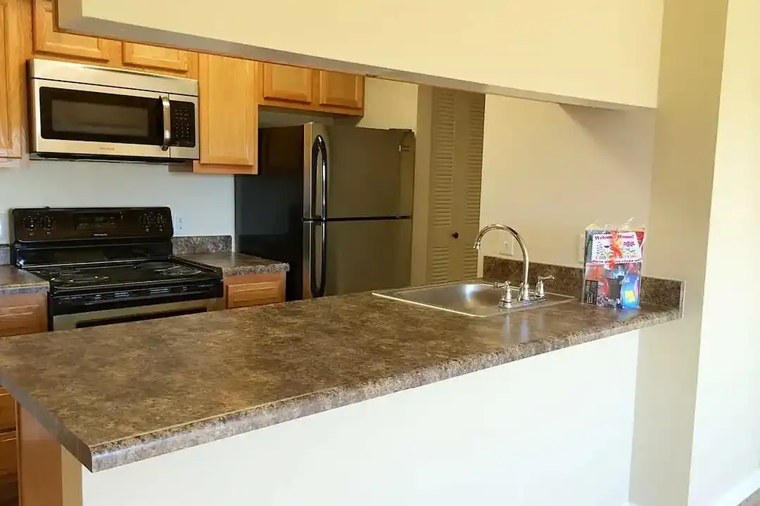 Stone Pointe Village – photo 1