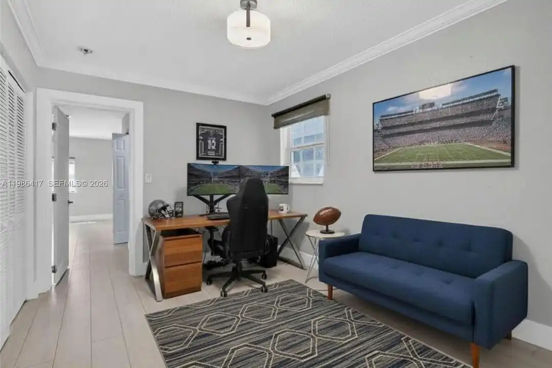 217 SE 5th St - View 4