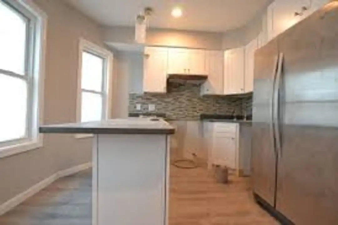 Apartment in Boston - View 4