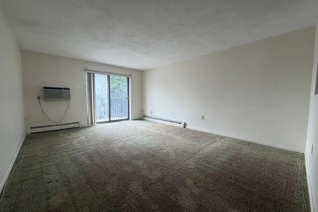 2 Bedroom Apartments in Downtown – photo 1 of 3