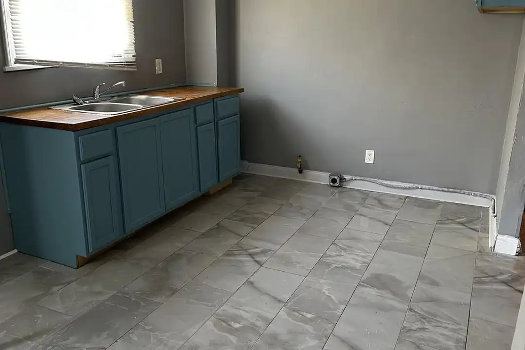 3675 E 131st St unit 3 – photo 1