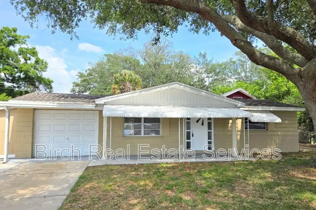 2552 Chancery Dr – photo 1