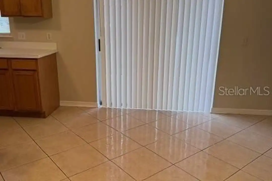 744 Paris Dr - View 5