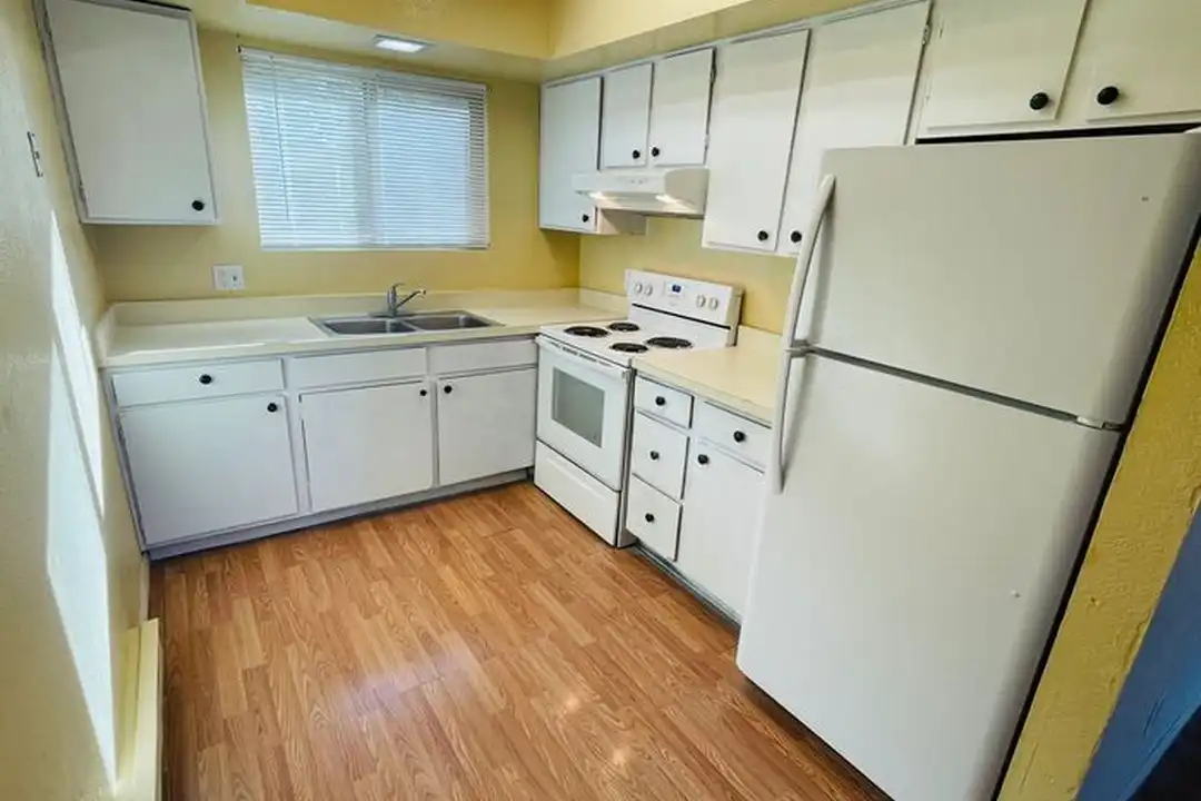 330 E Corona Rd unit 1103 - More