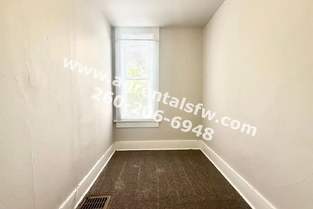 616 Mechanic St unit B - View 3