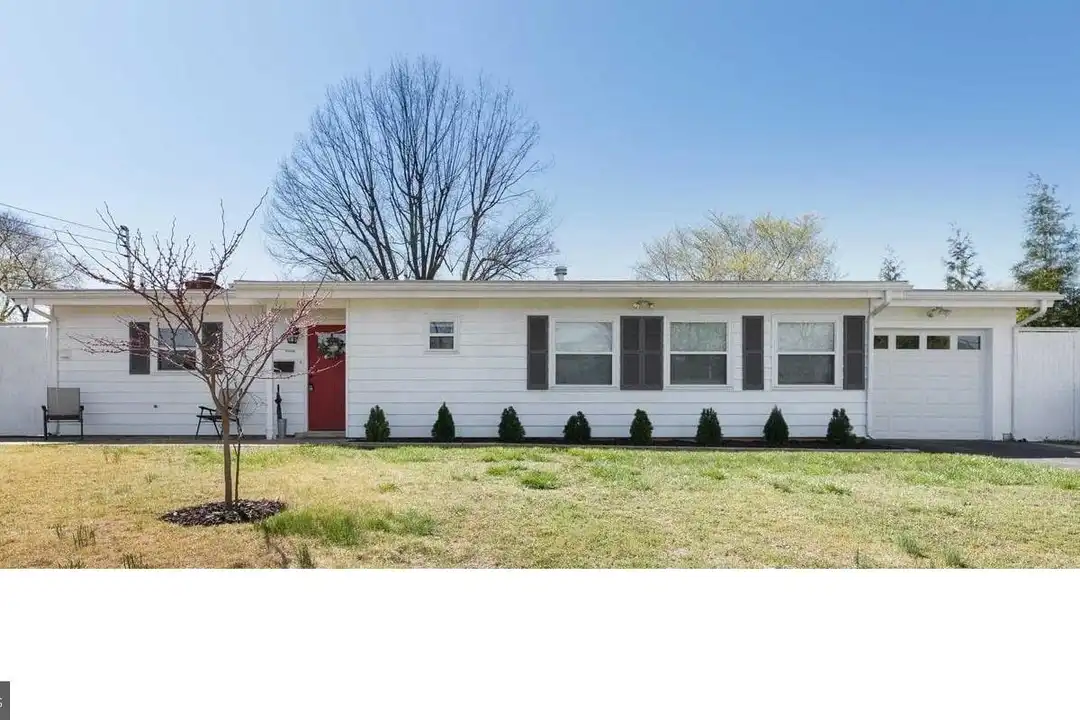 6226 Apache St – photo 1