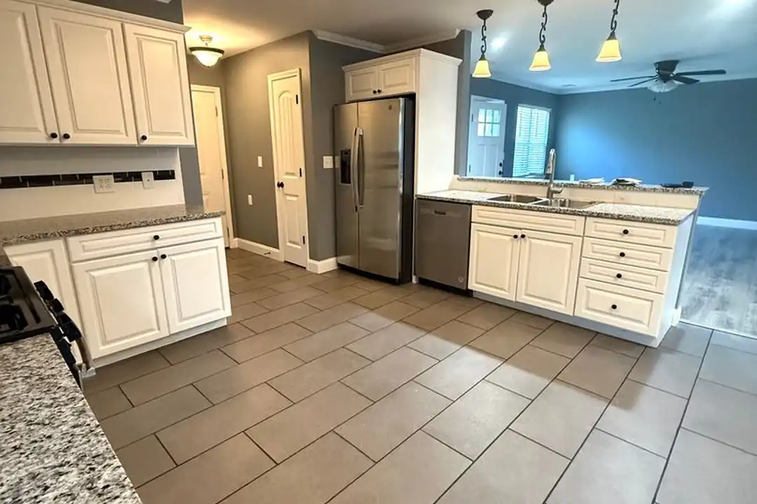 416 Elm St – photo 1 of 13