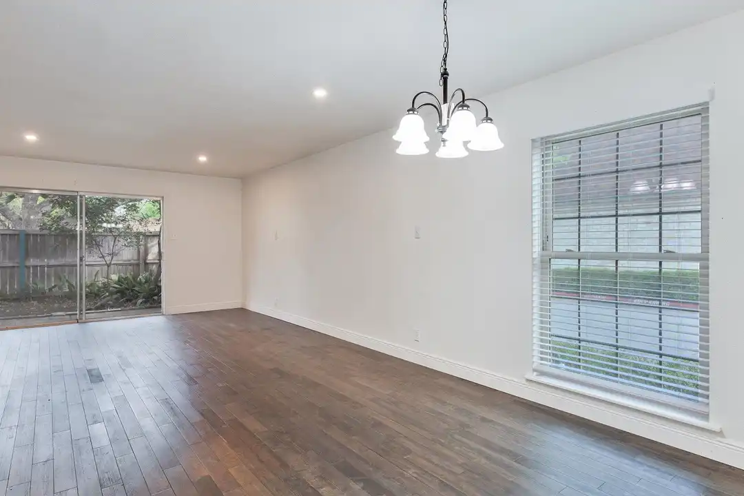 Apartment in San Antonio - View 5