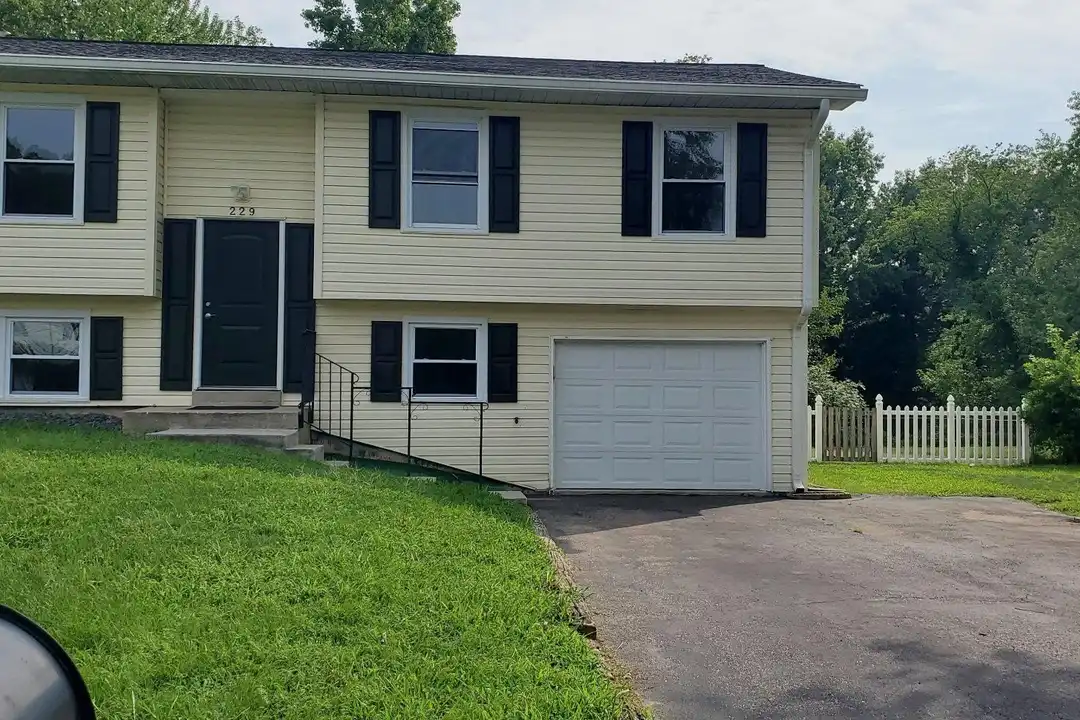 229 Barksdale Ave – photo 1
