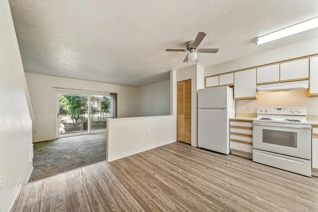 Tuxedo Park Apartments - View 3