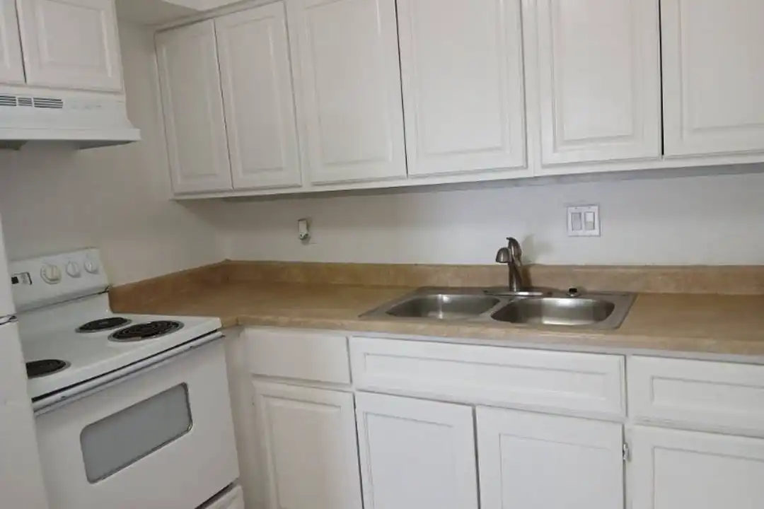 2308 E Broadway Rd unit 2308 A - View 2