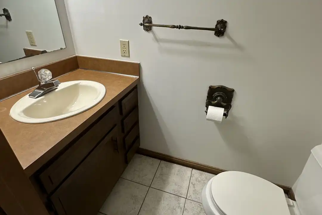 9765 Johnnycake Ridge Rd unit 1 – photo 1