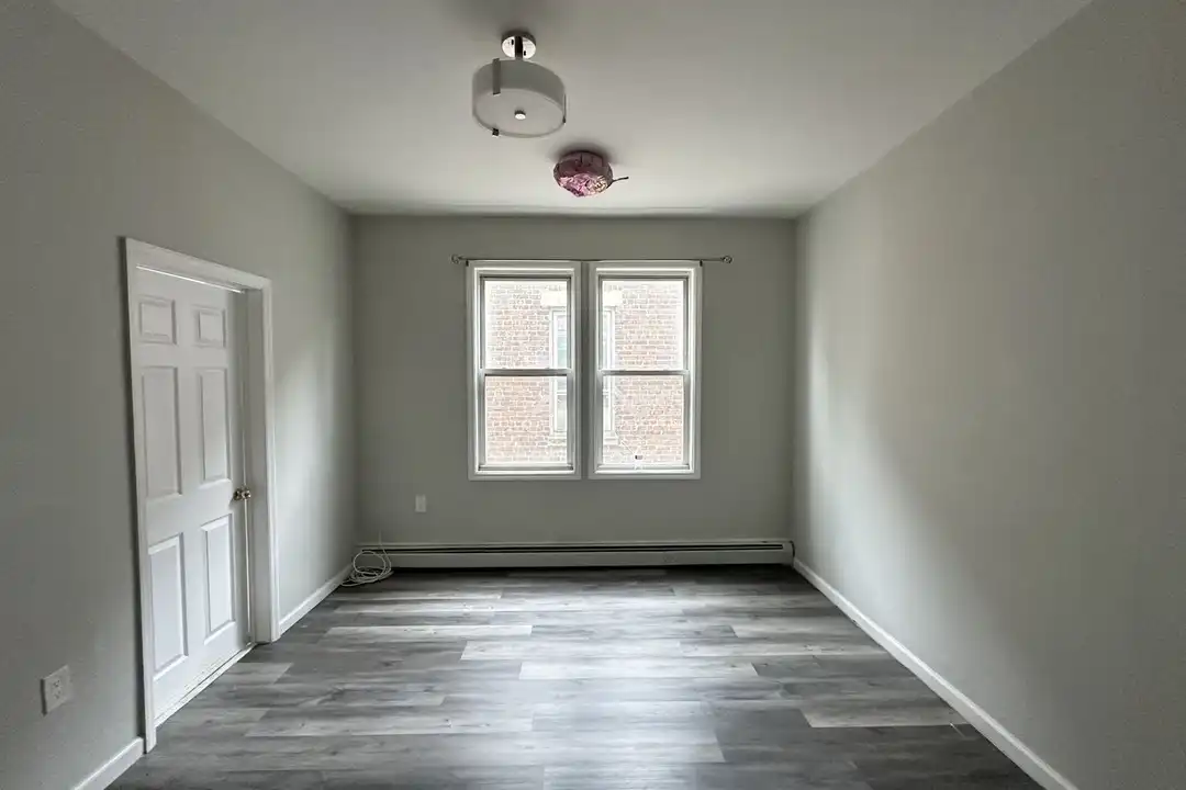 159-161 Lewis St unit 159 Lewis St - Unit 2 - More