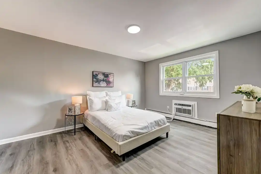 Lavana Falls Apartments – photo 1 of 39