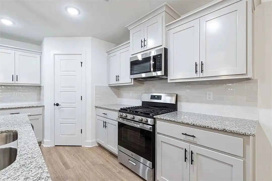 1040 Monarch Rd - View 6