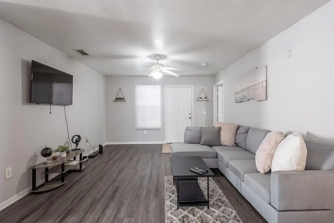 Summer Lake Villas, LLC – photo 1