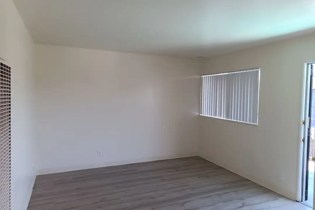 20511 Anita Ave unit 22 – photo 1 of 6