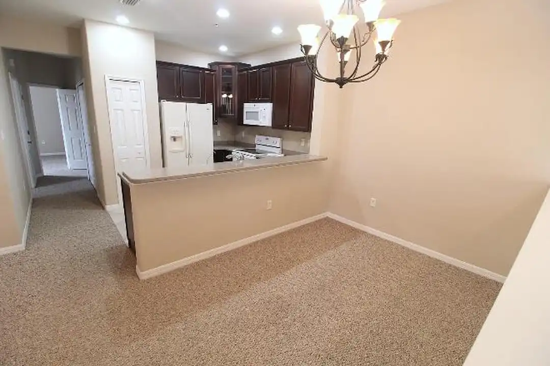 3474 Parkridge Cir - View 3