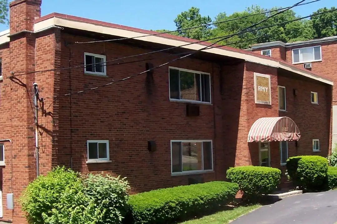 Apartment in Cincinnati - View 4