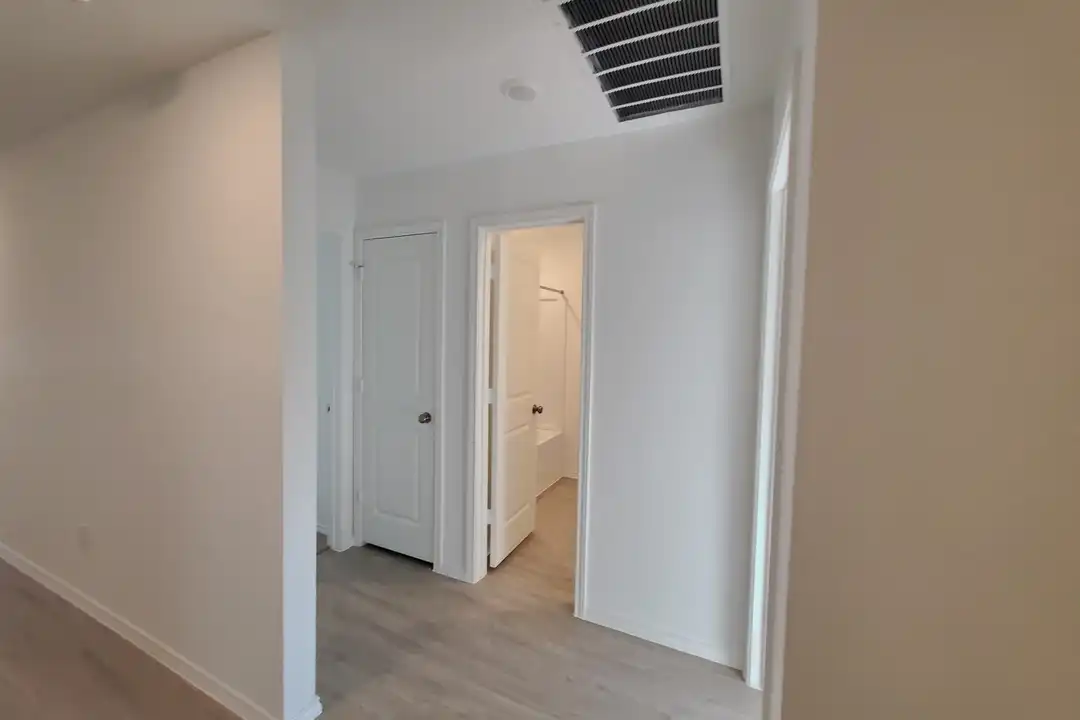 13305 Banquete St - View 3