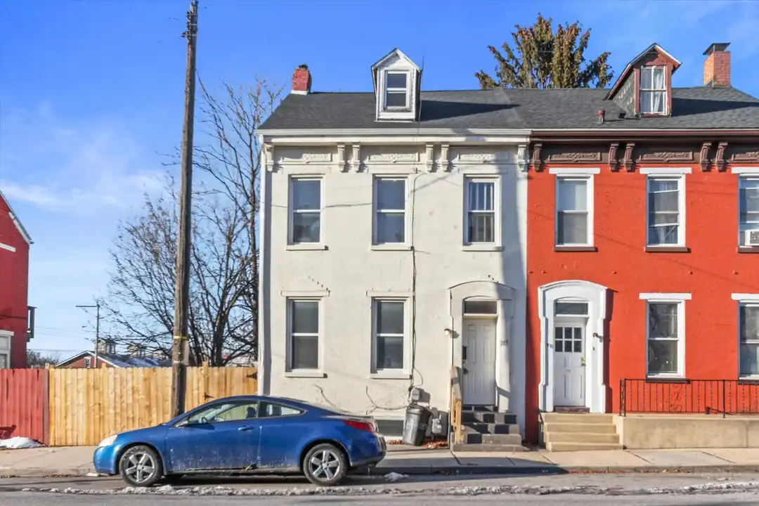 217 W College Ave – photo 1