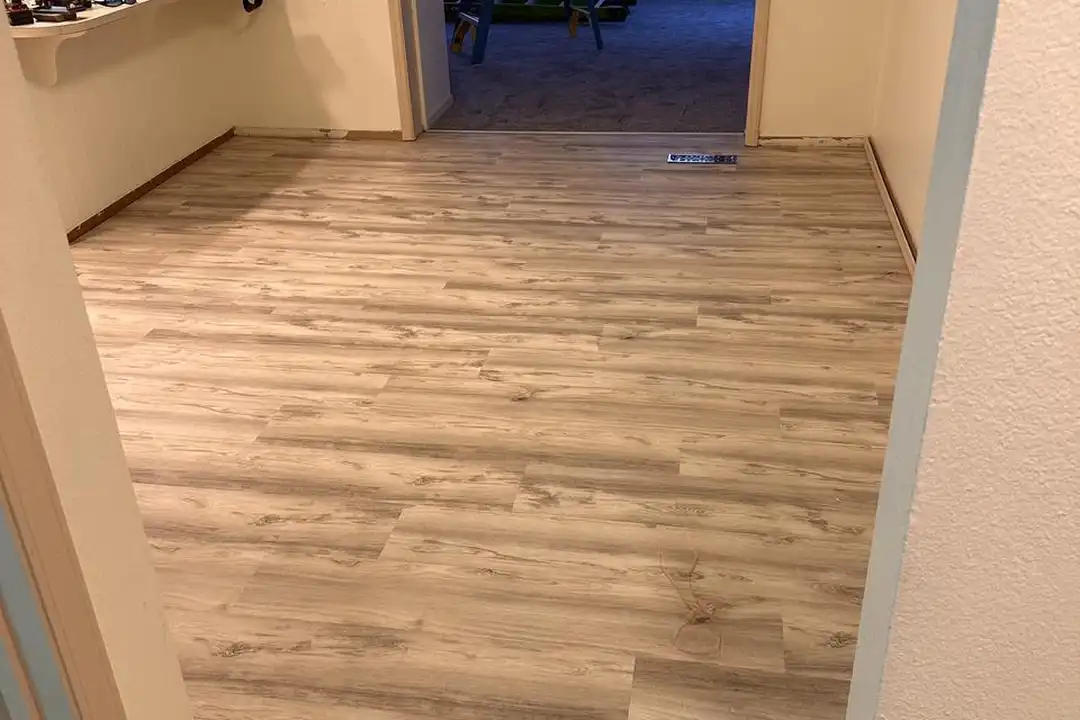 House in West Richland - More