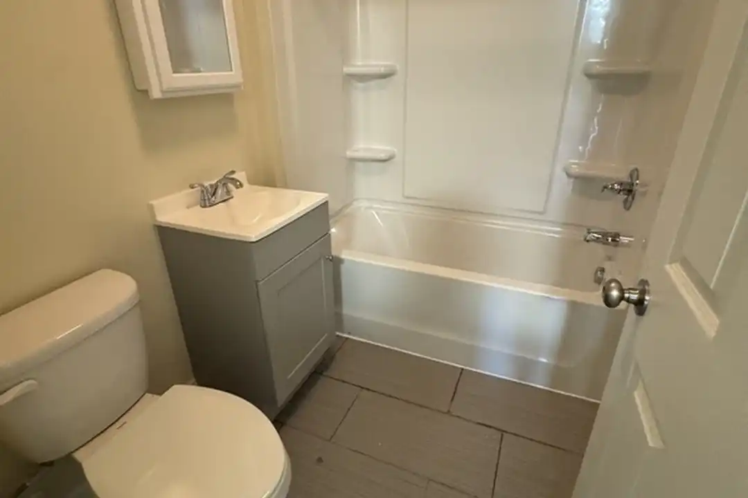 408 S West St - View 6