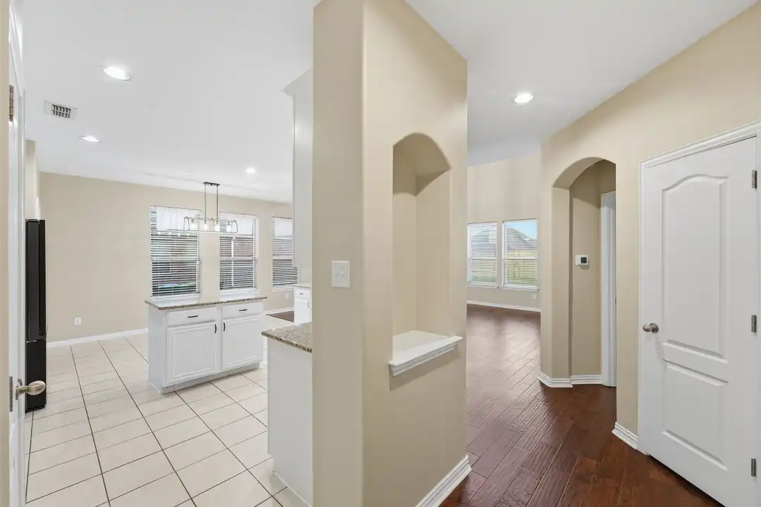 2208 Gregory Creek Dr - View 5