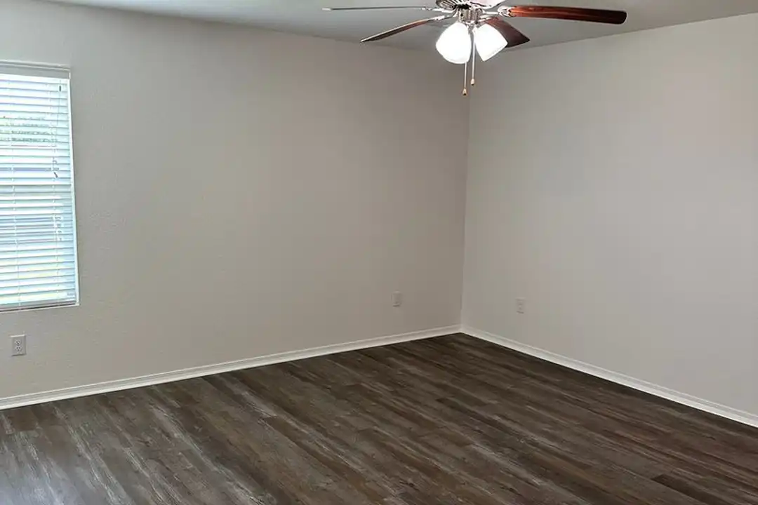25 Foster Louis Ln - View 6