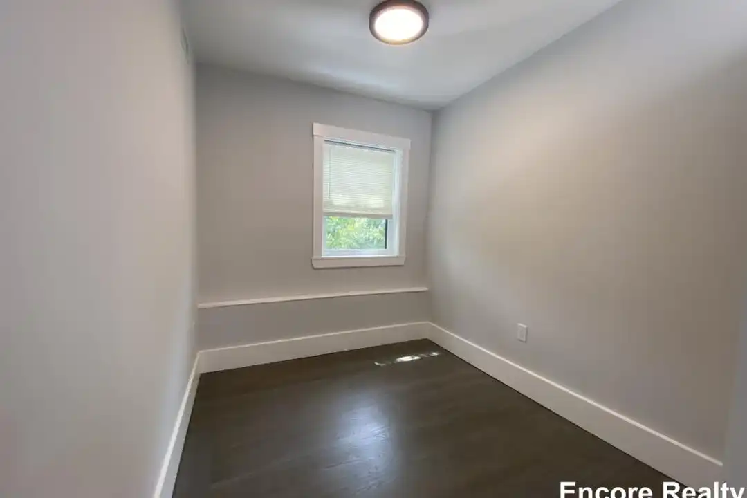 118 Marginal St - View 6