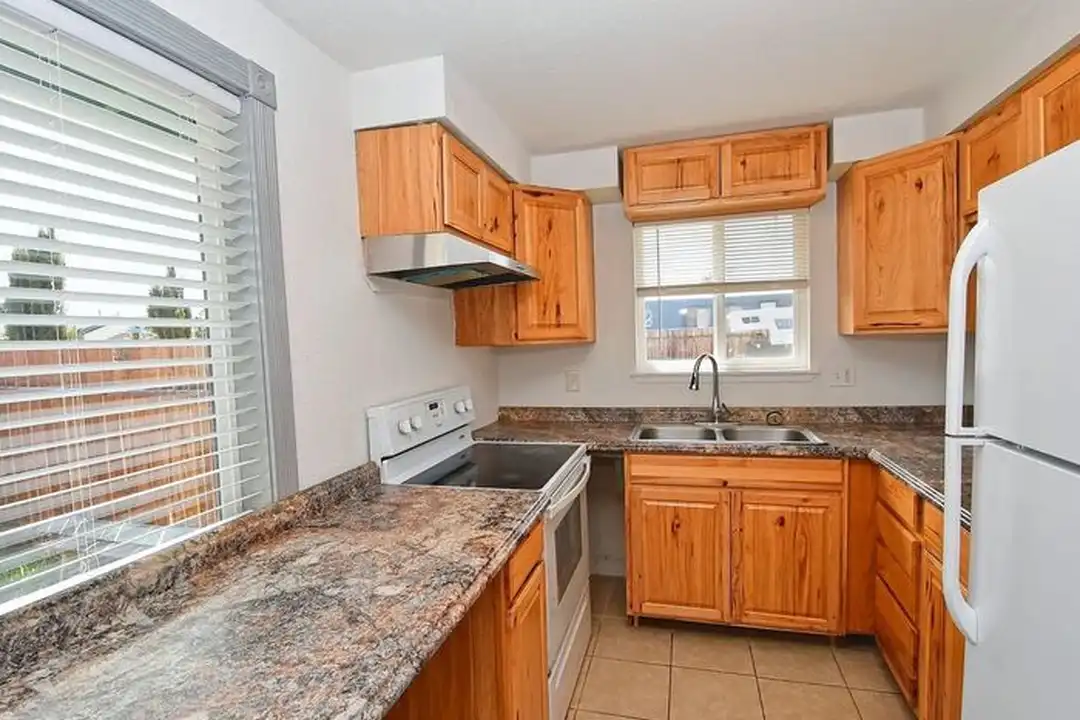 11110 White Sage Dr - View 2