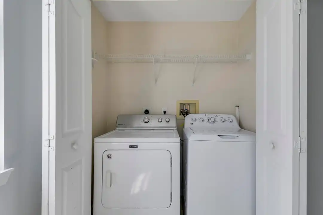 4302 Myrtlewood Cir W - View 5