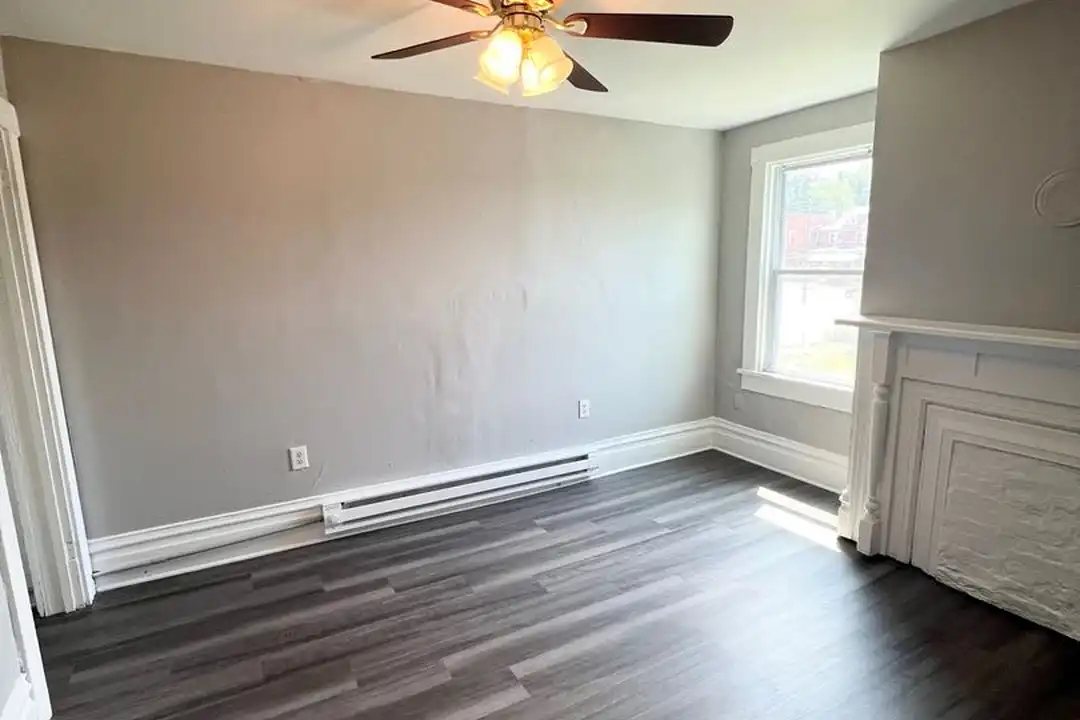 1214 Ann St – photo 1 of 18