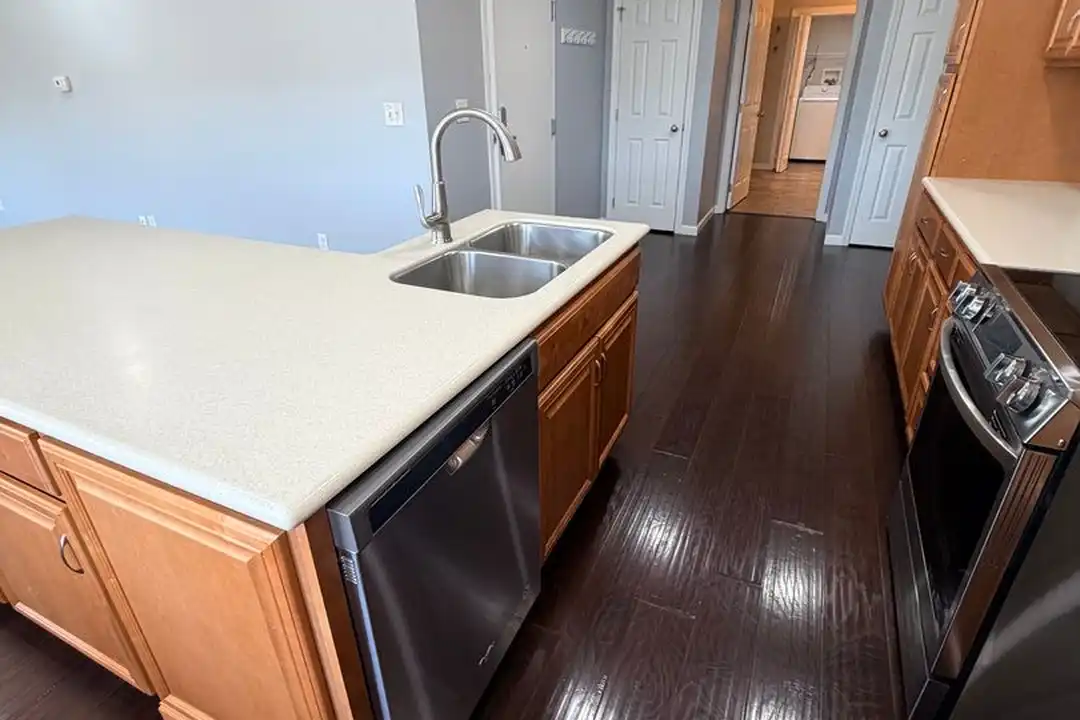 207 W Pike St unit 207 -204 - View 4