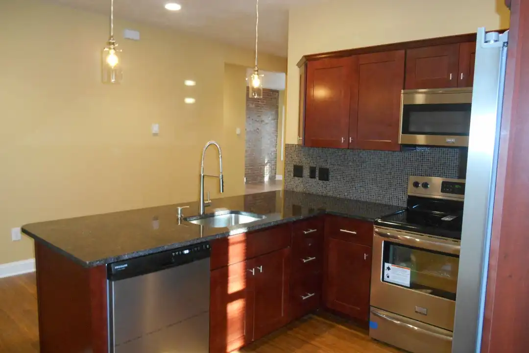100 Knight St unit Unit #1 - View 5