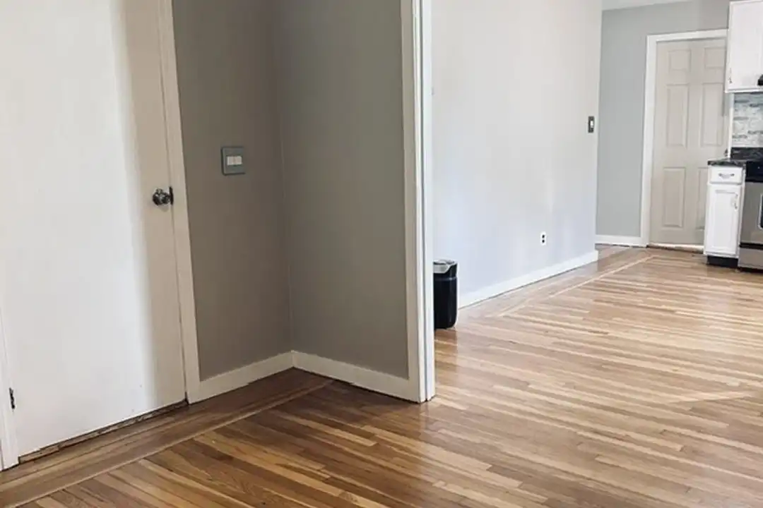 Apartment in Revere - View 2