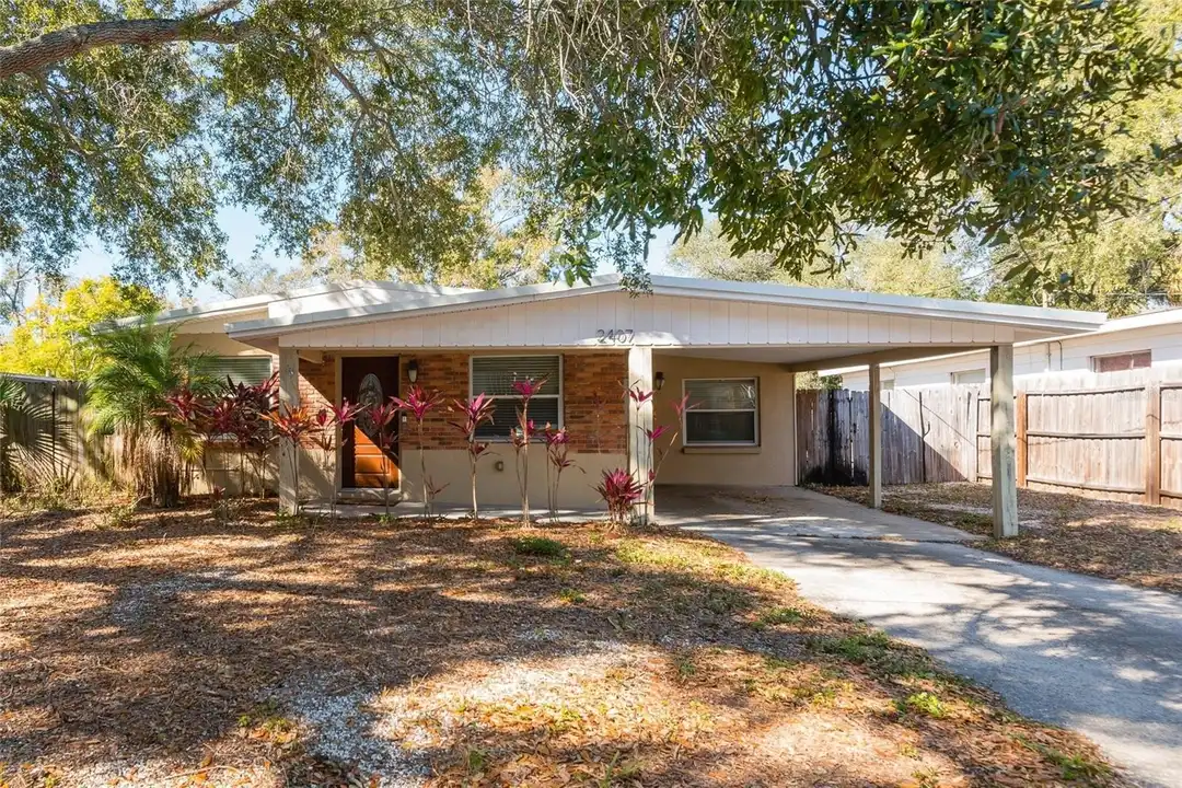 2407 S Harold Ave – pohled 2