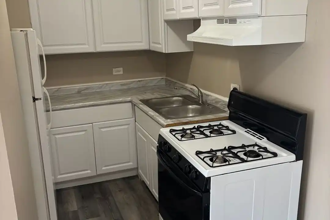 12500 Lincoln St unit 12 – photo 1 of 8