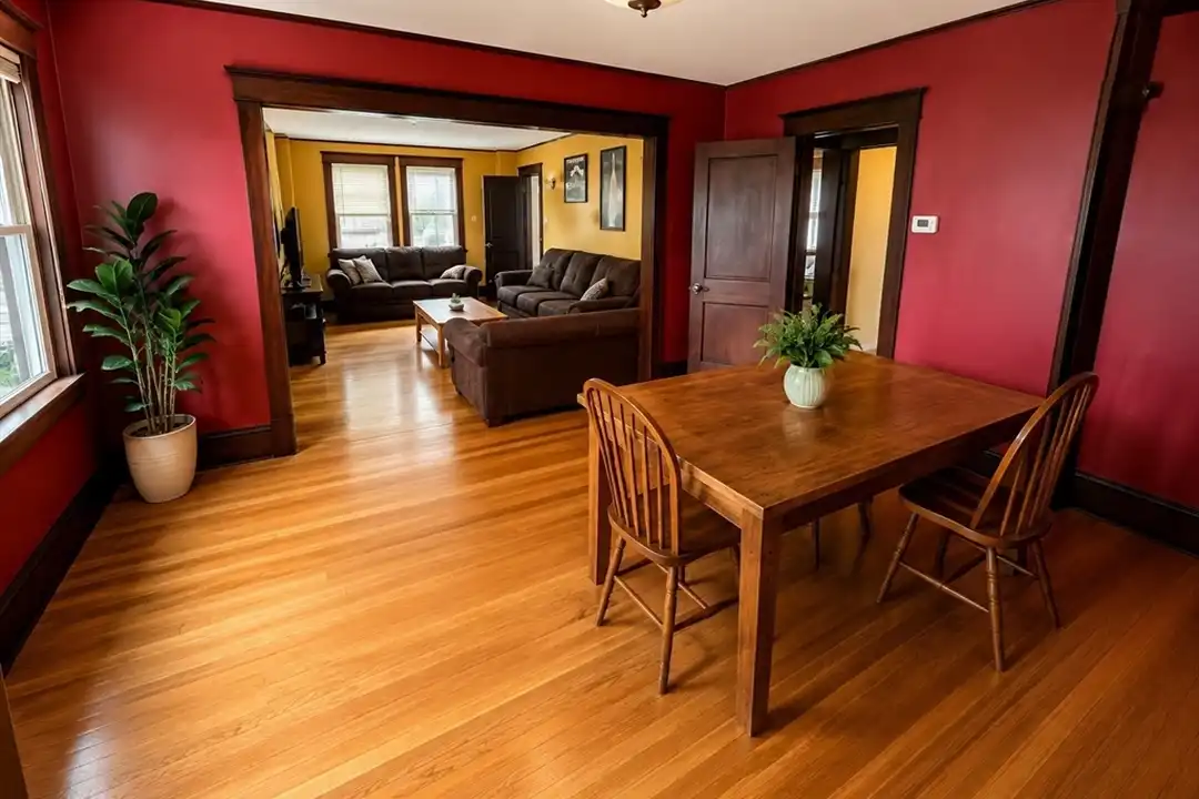 Apartment in Boston, Oak Square, Brighton - View 2