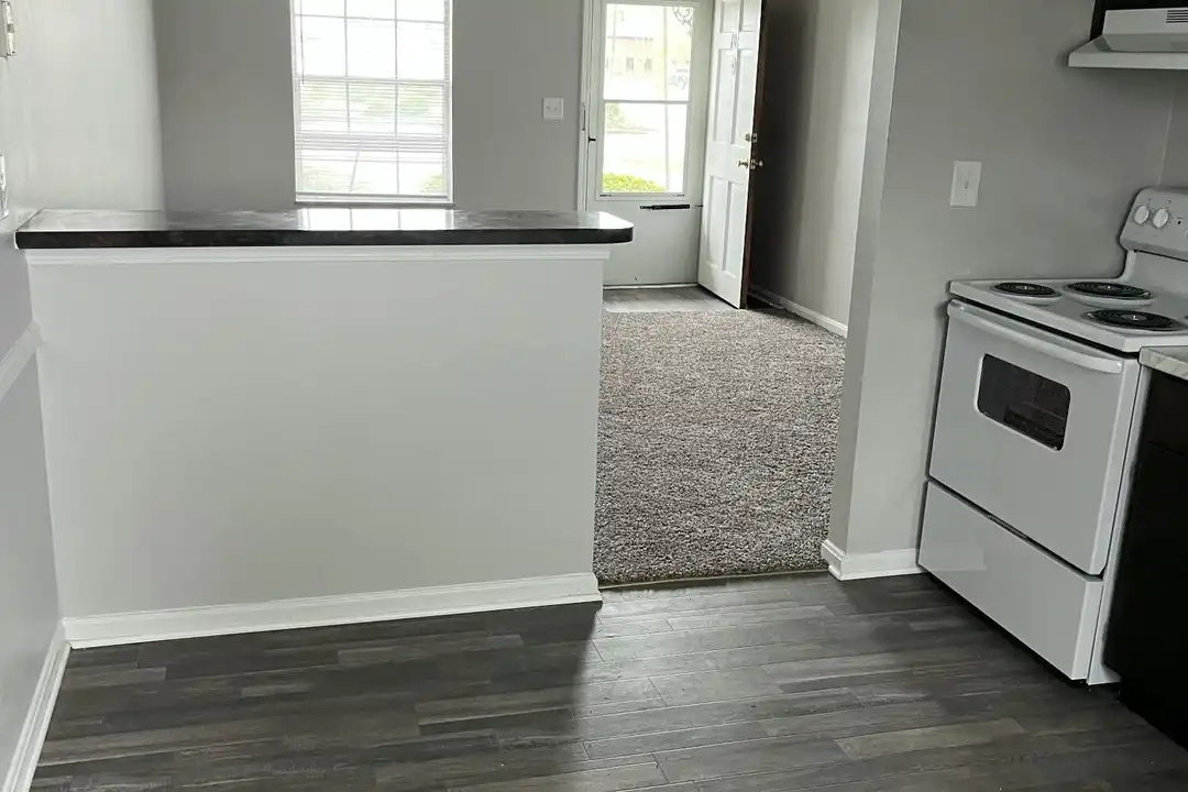 6983 Dixie Hwy #202 - View 4