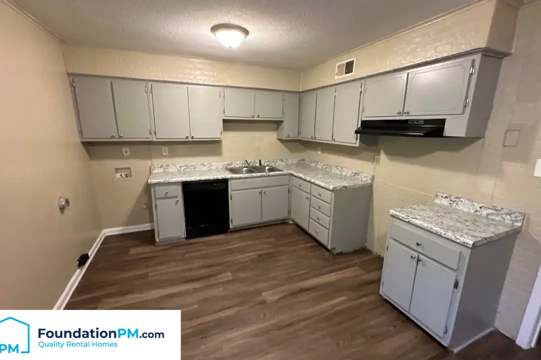 3214 Mario St - View 3