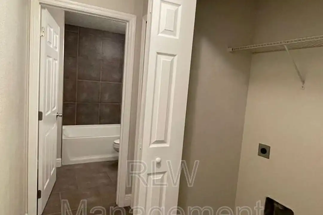 528 Citrus Ave unit 1 - View 6