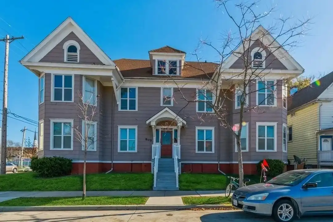 805 Grand Ave unit 1 – photo 1 of 6