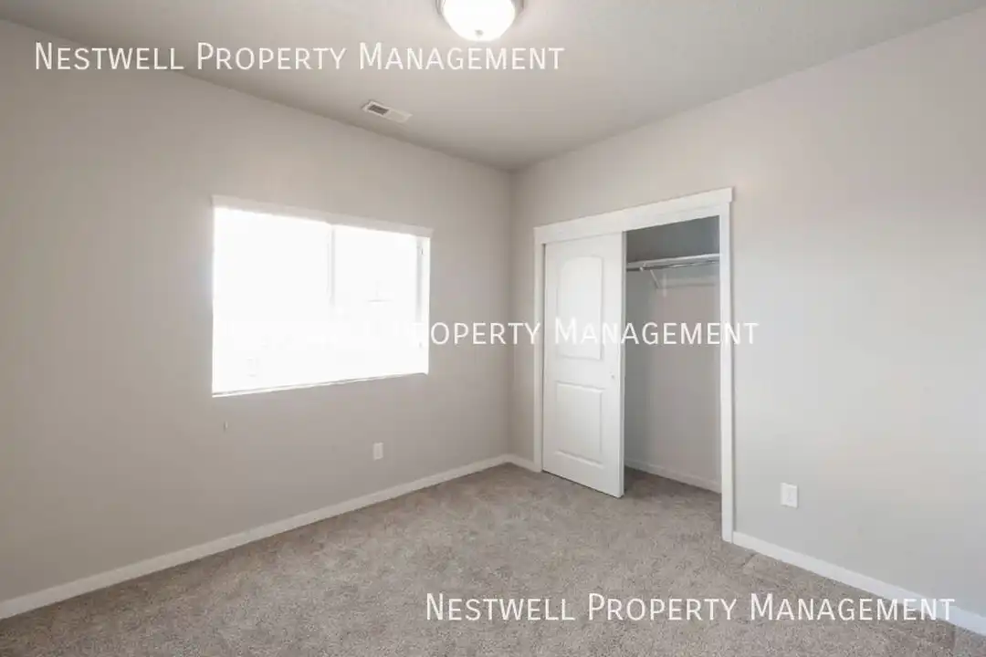 127 Jordan Ridge Boulevard - View 5