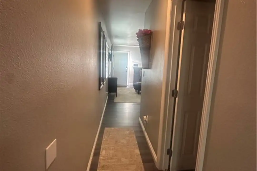 12524 Monte Vista Ave – photo 1 of 14