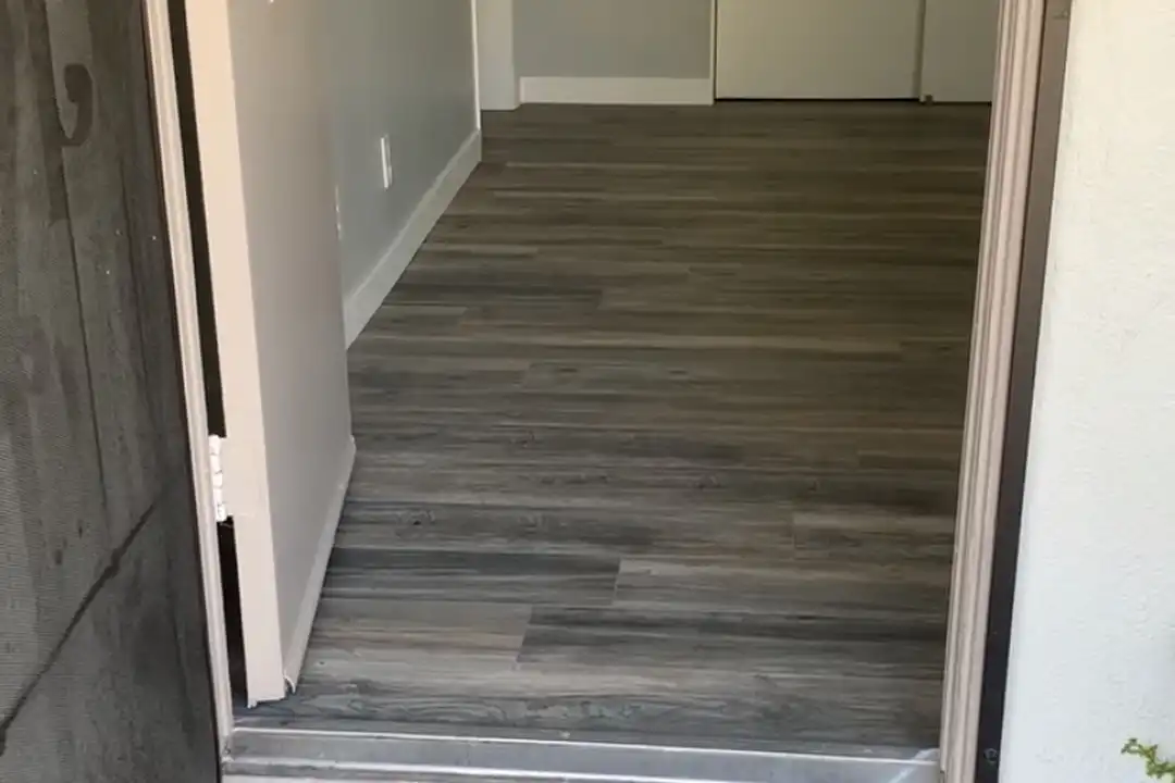 2729 W Yale Ave unit B - View 3