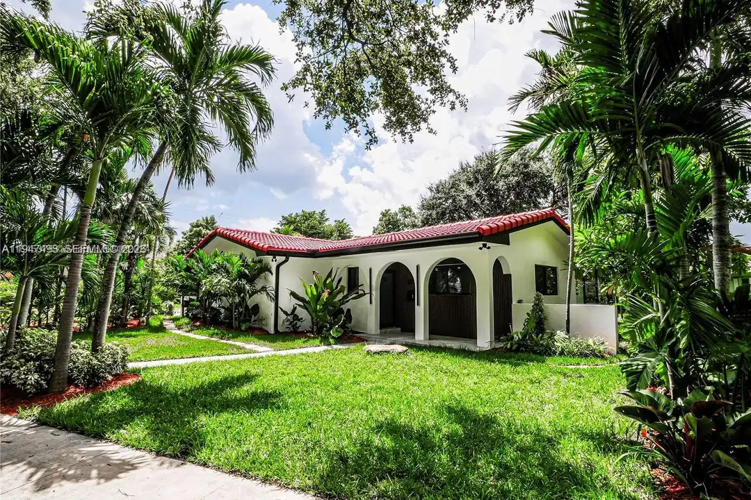 530 NE 91st St - View 3