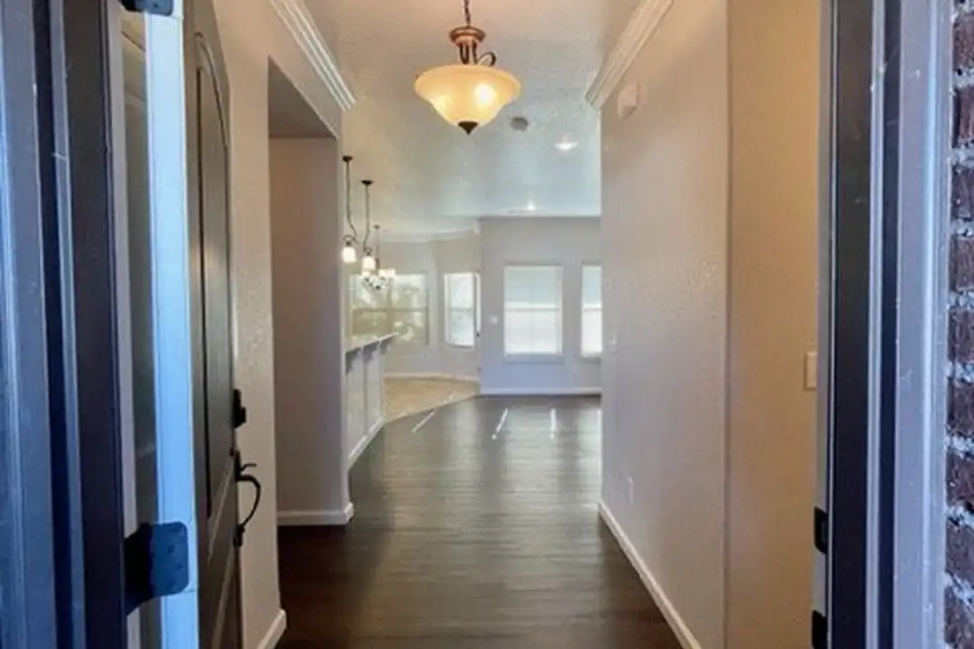 1053 Tarah Knolls Cir - View 6