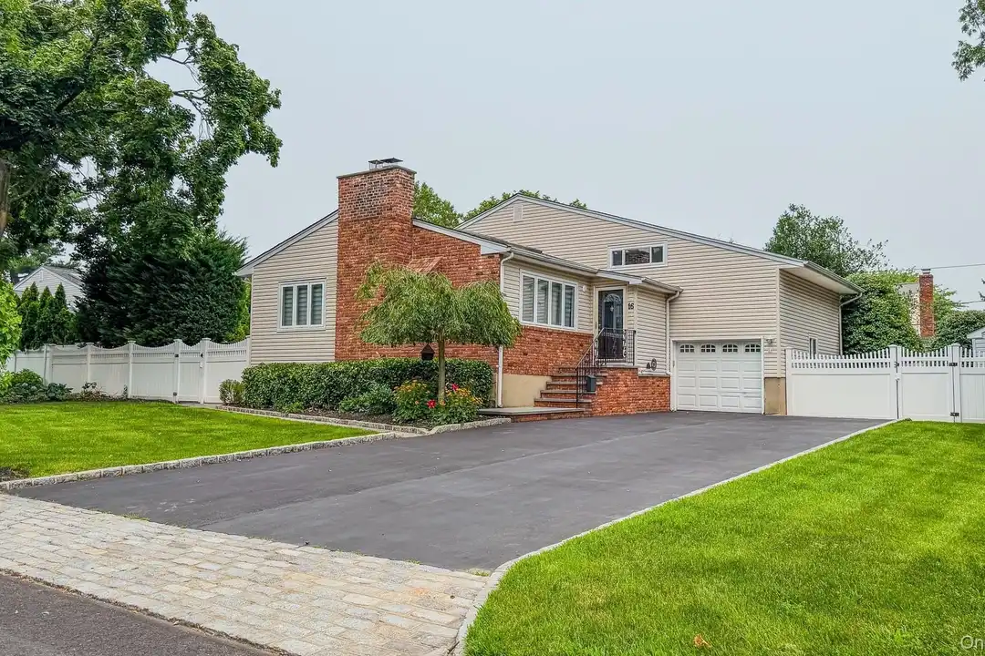 16 Brookside Dr – photo 1