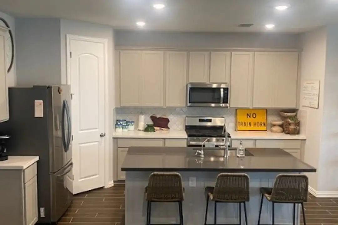 2220 Bluestem Bnd - View 2